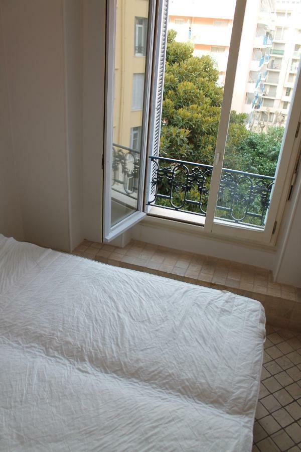 Astoria Apartment Menton Bagian luar foto